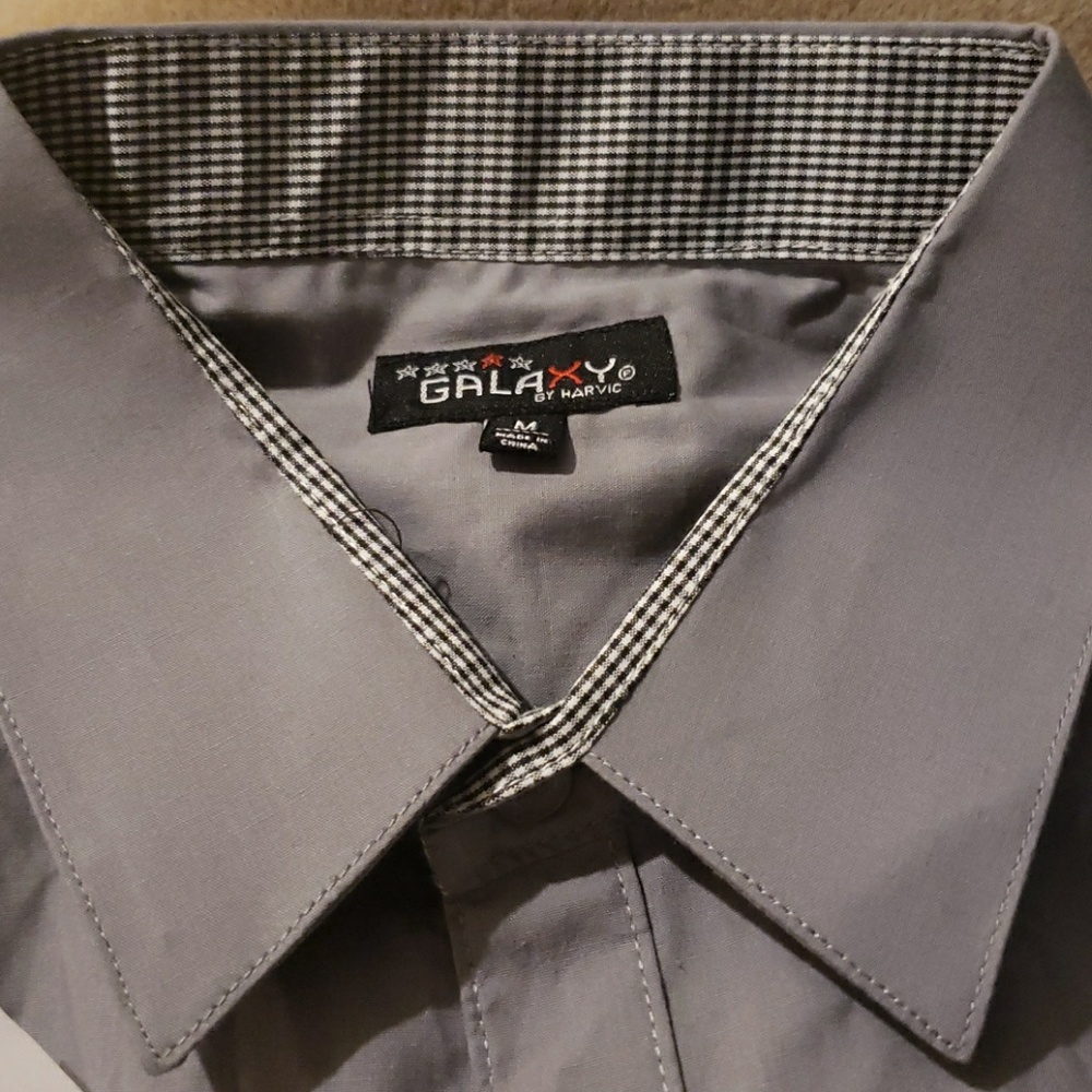 Shirt - Picture 2 of 3